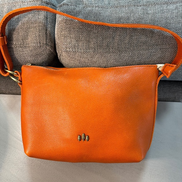 Portland Leather Goods Small Slouchy Shoulder Bag - Picture 1 of 4